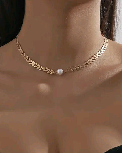 Sizzling Chunky Women Necklaces &amp; Chains*