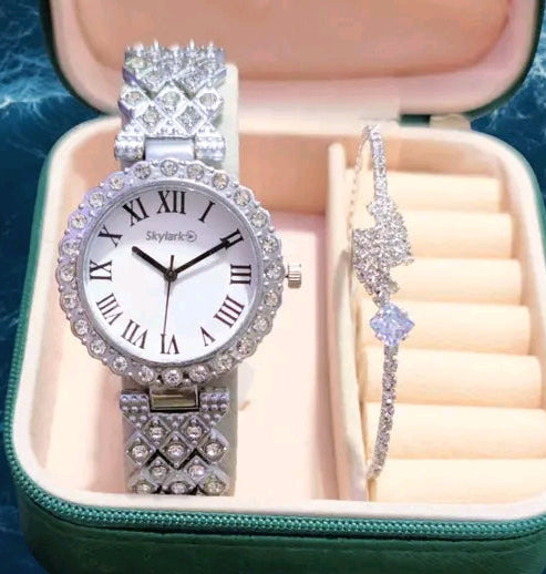 *Fashionate Analog Watch*