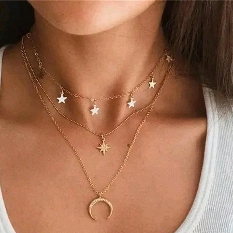 *Sizzling Glittering Women Necklaces &amp; Chains*